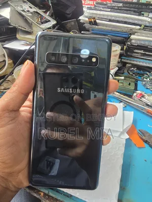 স্যামসাং গ্যালাক্সি এস১০ ৫জি ২৫৬ জিবি কালো