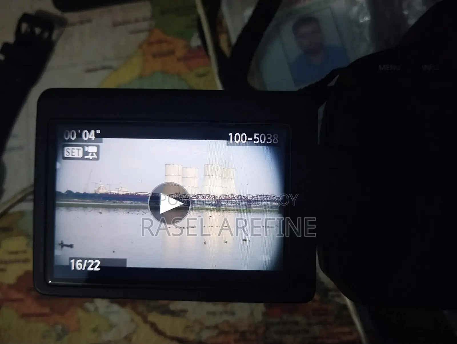 ক্যানন ইওএস ৭০০ডি ডিএসএলআর + ৩ লেন্স + চার্জার + ব্যাটারি + ব্যাগ