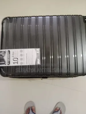 iFLY 30 Inch Spinner Luggage, Black – Brand New