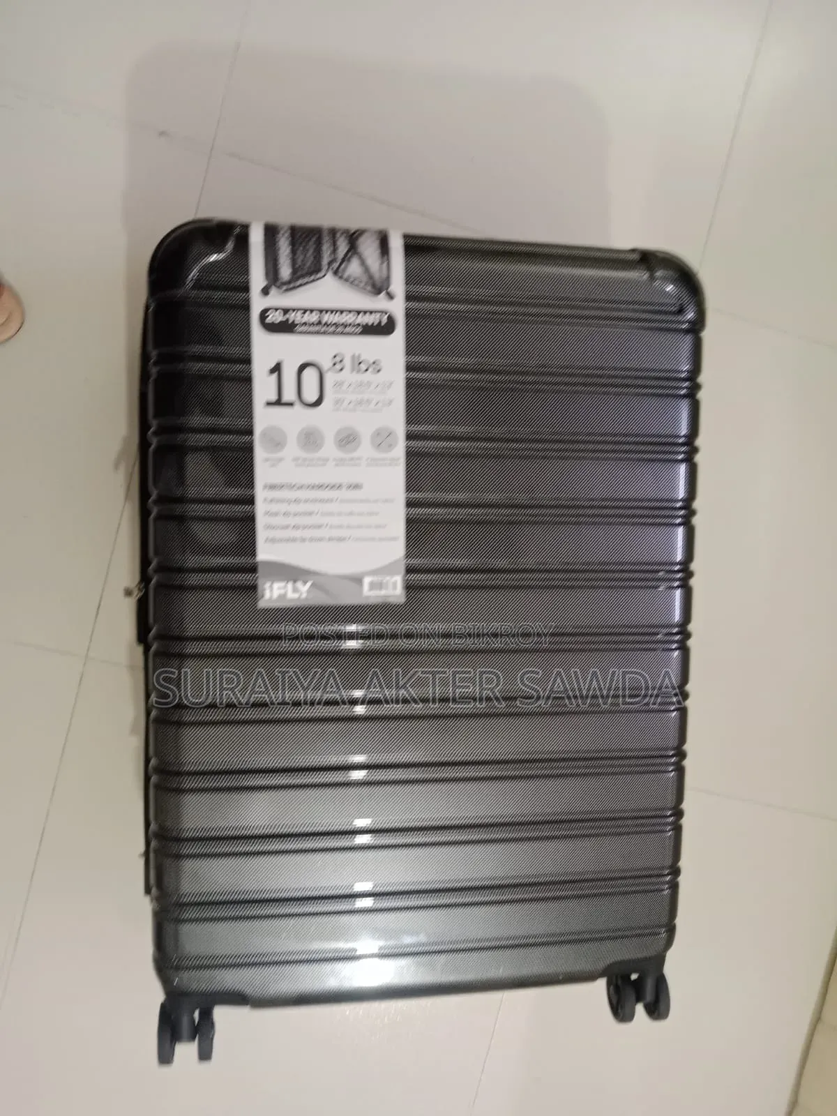 iFLY 30 Inch Spinner Luggage, Black – Brand New