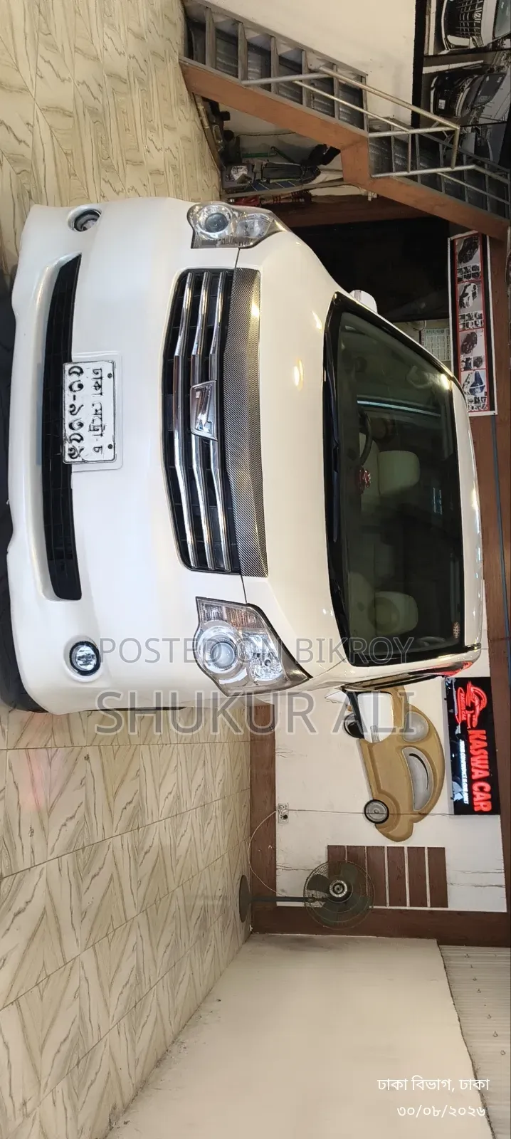 Toyota Noah 2.0 143hp AWD (7 Seater) 2011 Pearl