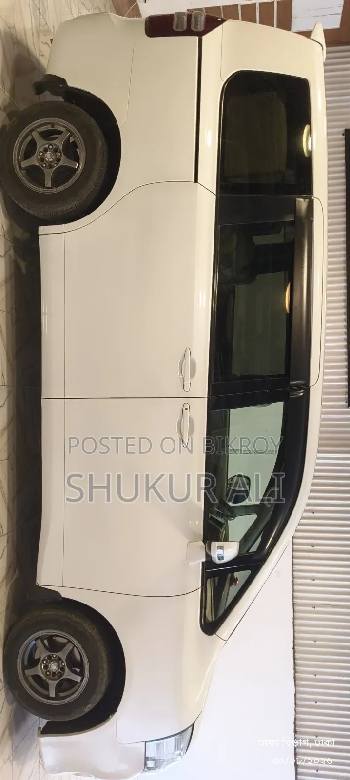 Toyota Noah 2.0 143hp AWD (7 Seater) 2011 Pearl
