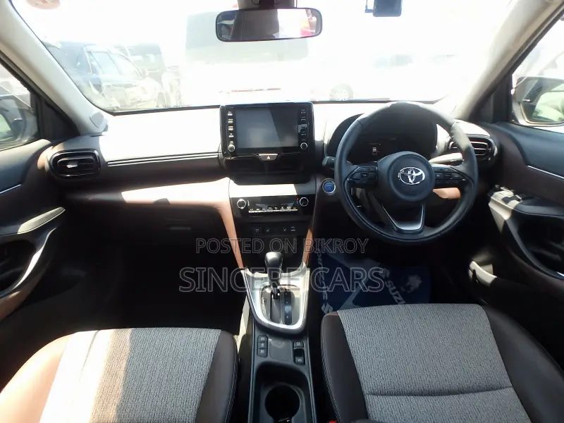 Toyota Yaris Cross 2021 Red