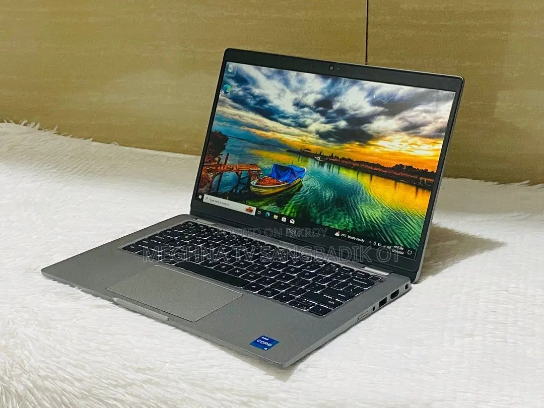 Laptop Dell 3GB Intel SSD 256GB