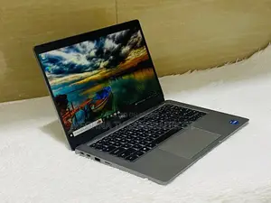 Laptop Dell 3GB Intel SSD 256GB