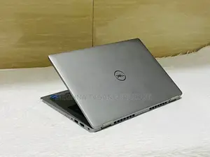 Laptop Dell 3GB Intel SSD 256GB