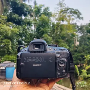 Nikon D5200 DSLR