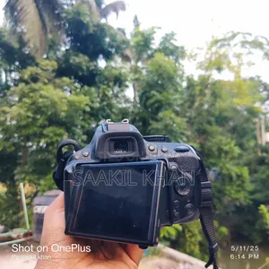 Nikon D5200 DSLR