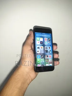 Apple iPhone 8 64 GB Black