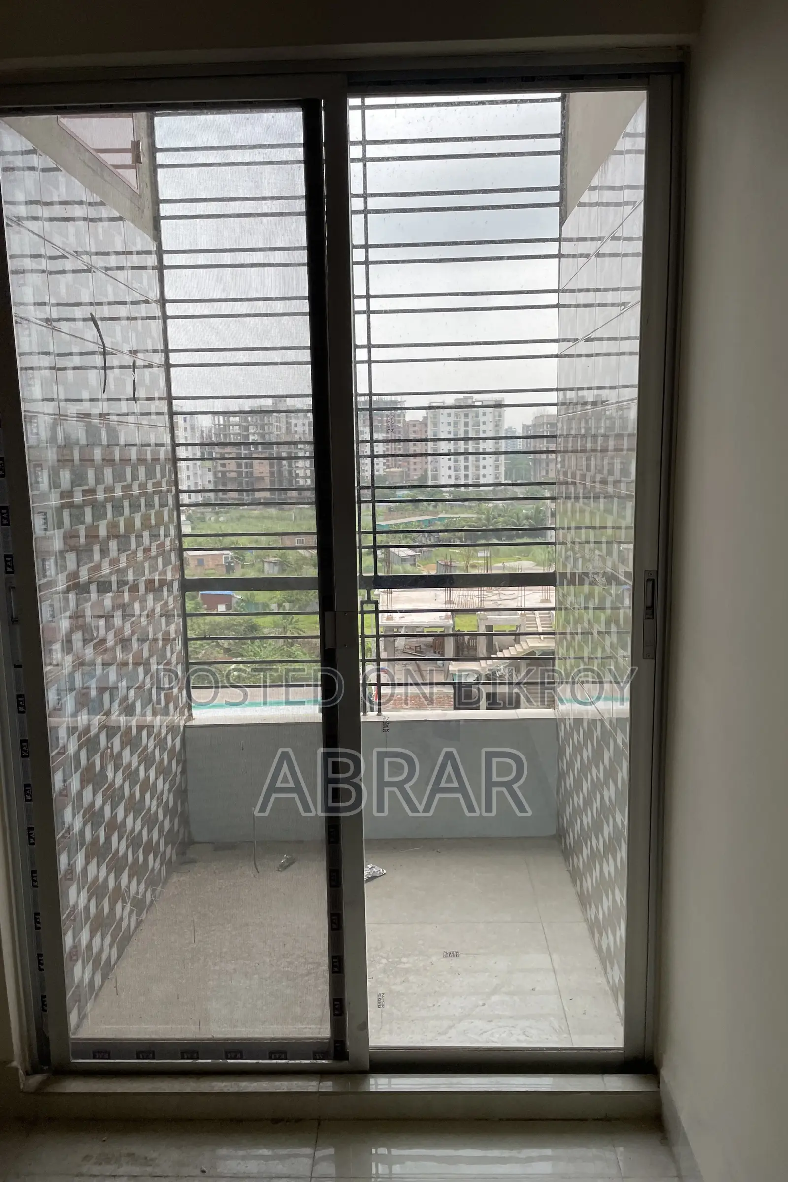 3bdrm Apartment in Khilgaon for sale
