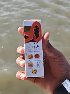 Fiorae Papaya & Whitening Soap Vitamin C, B3, E & Glutathione