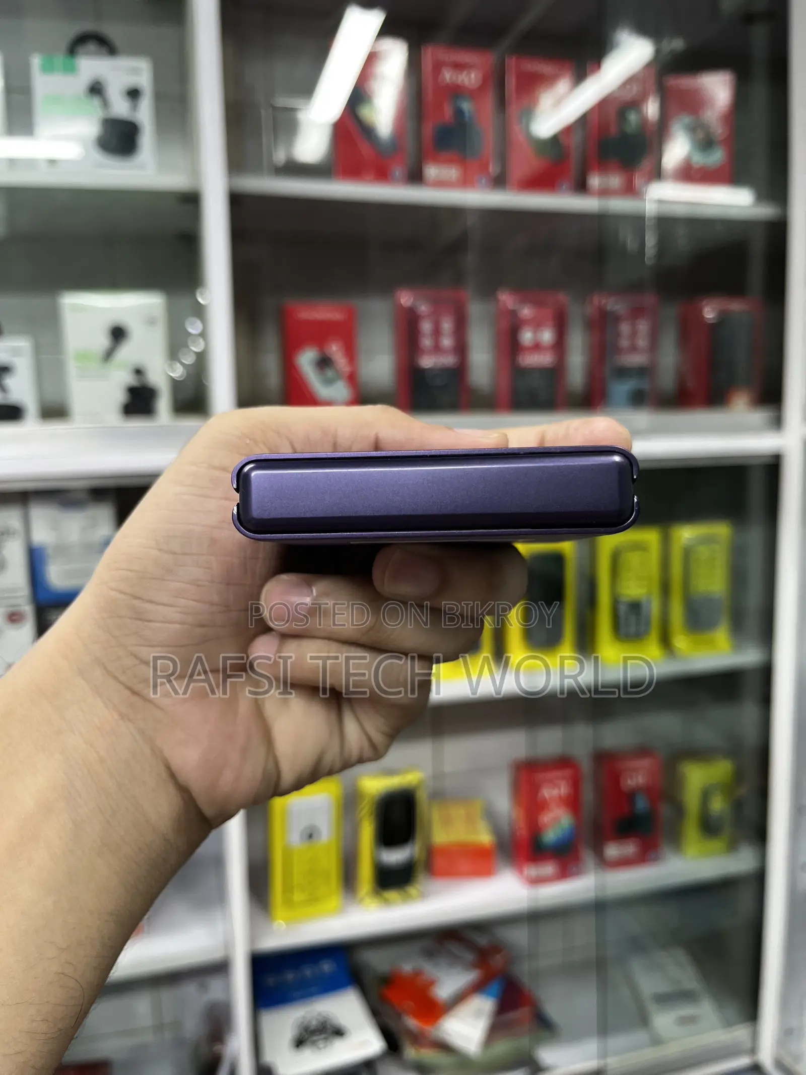 Motorola Razr 40s 256 GB Purple