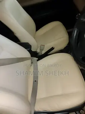টয়োটা এক্সিও ২০১৩ সাদা