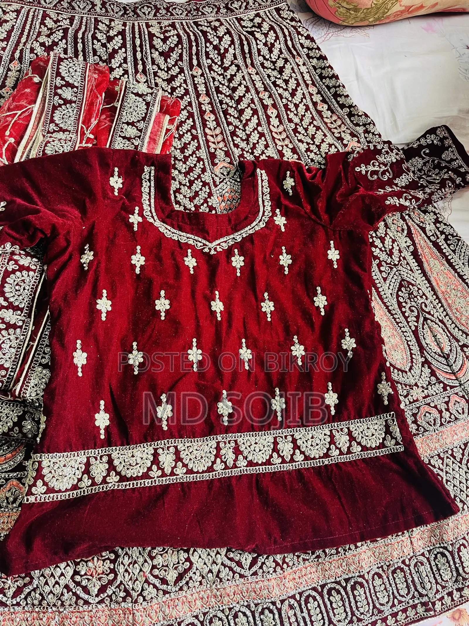 বিয়ের লেহেঙ্গা...