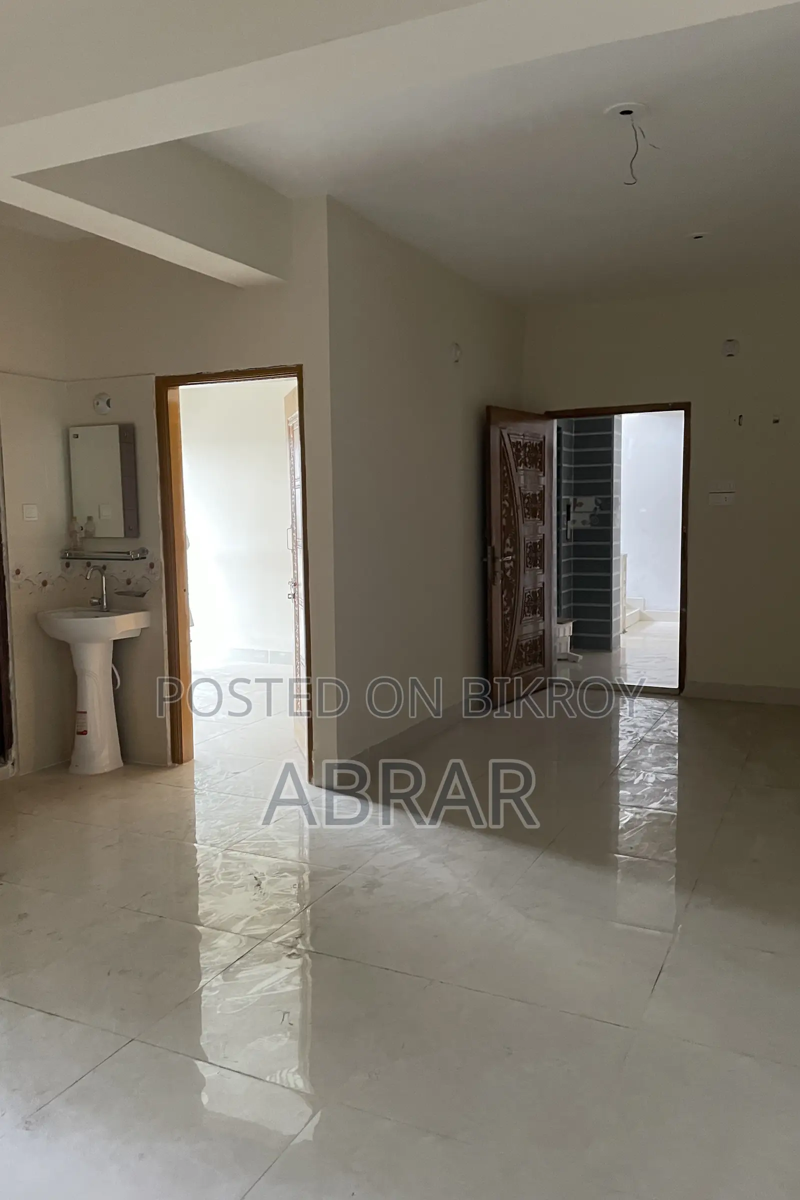 3bdrm Apartment in Khilgaon for sale