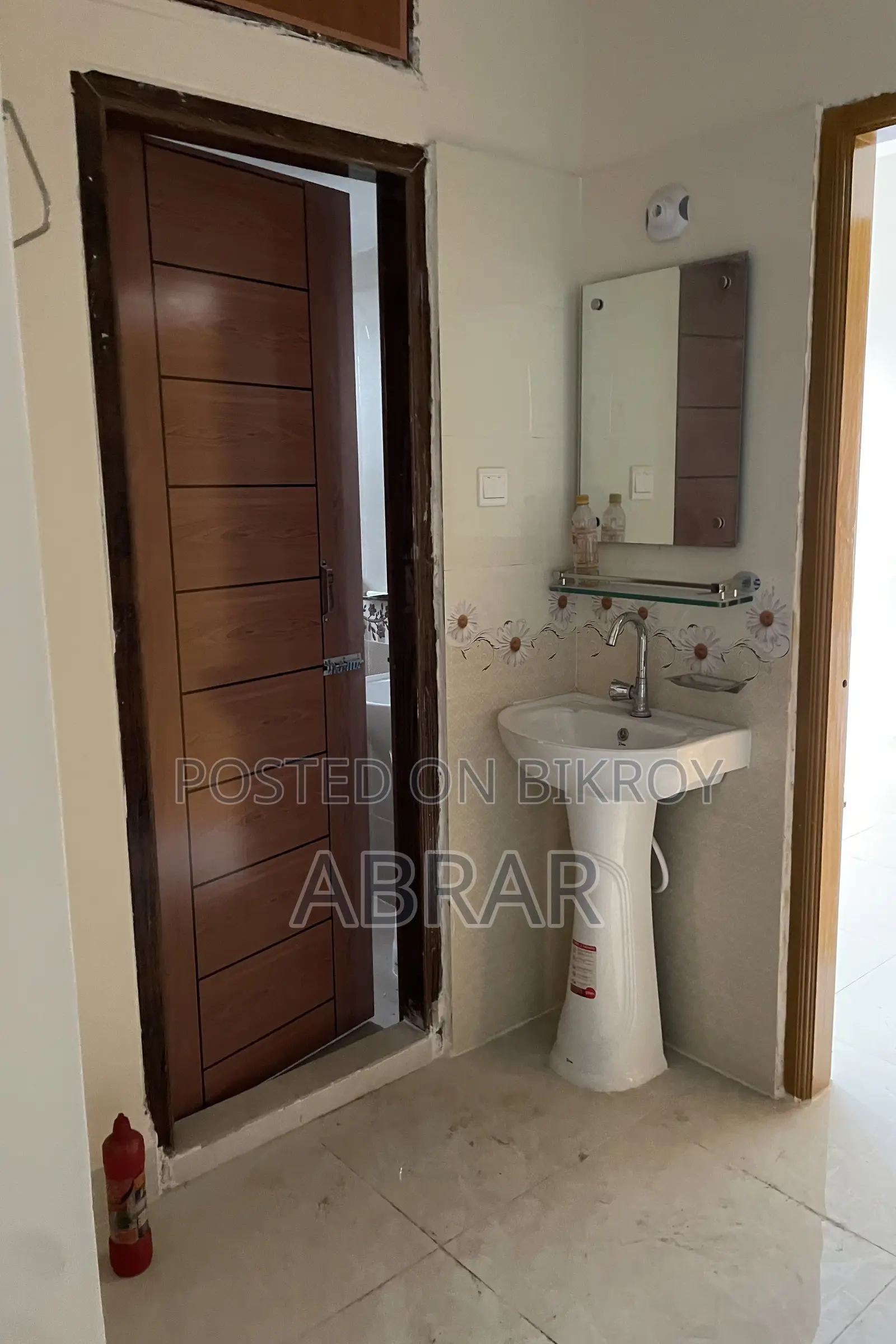 3bdrm Apartment in Khilgaon for sale
