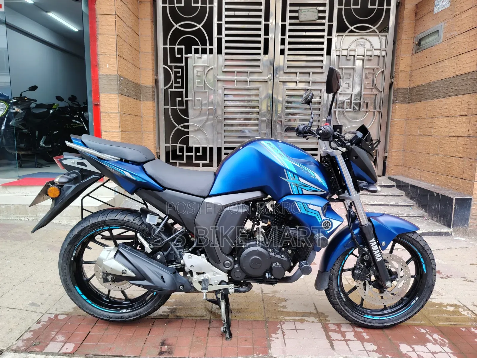 Yamaha FZS V2 2025 Blue