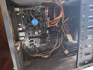 Desktop Computer 4GB Intel Core i3 SSD 128GB
