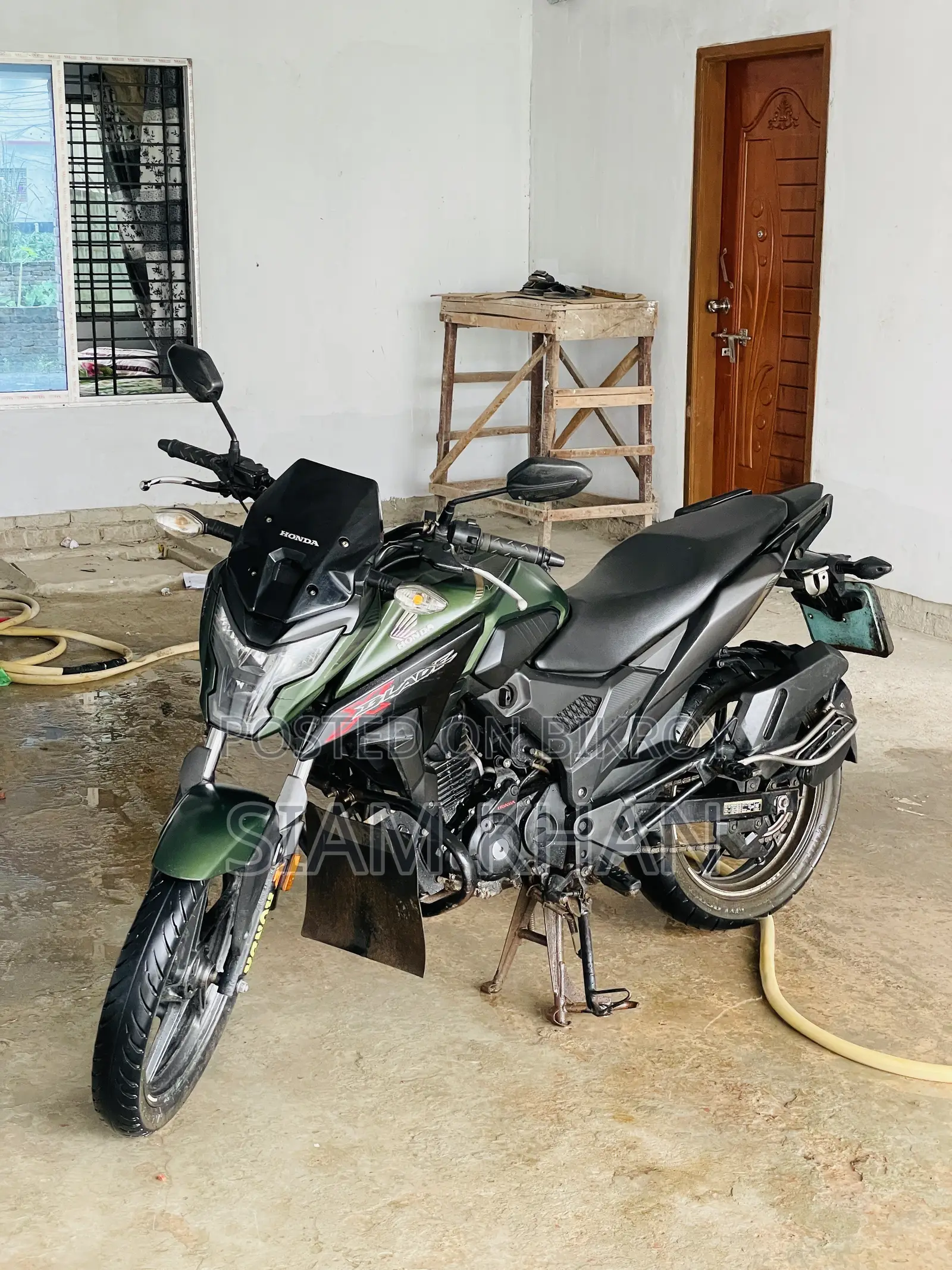 Honda X-Blade 160 2021 Beige