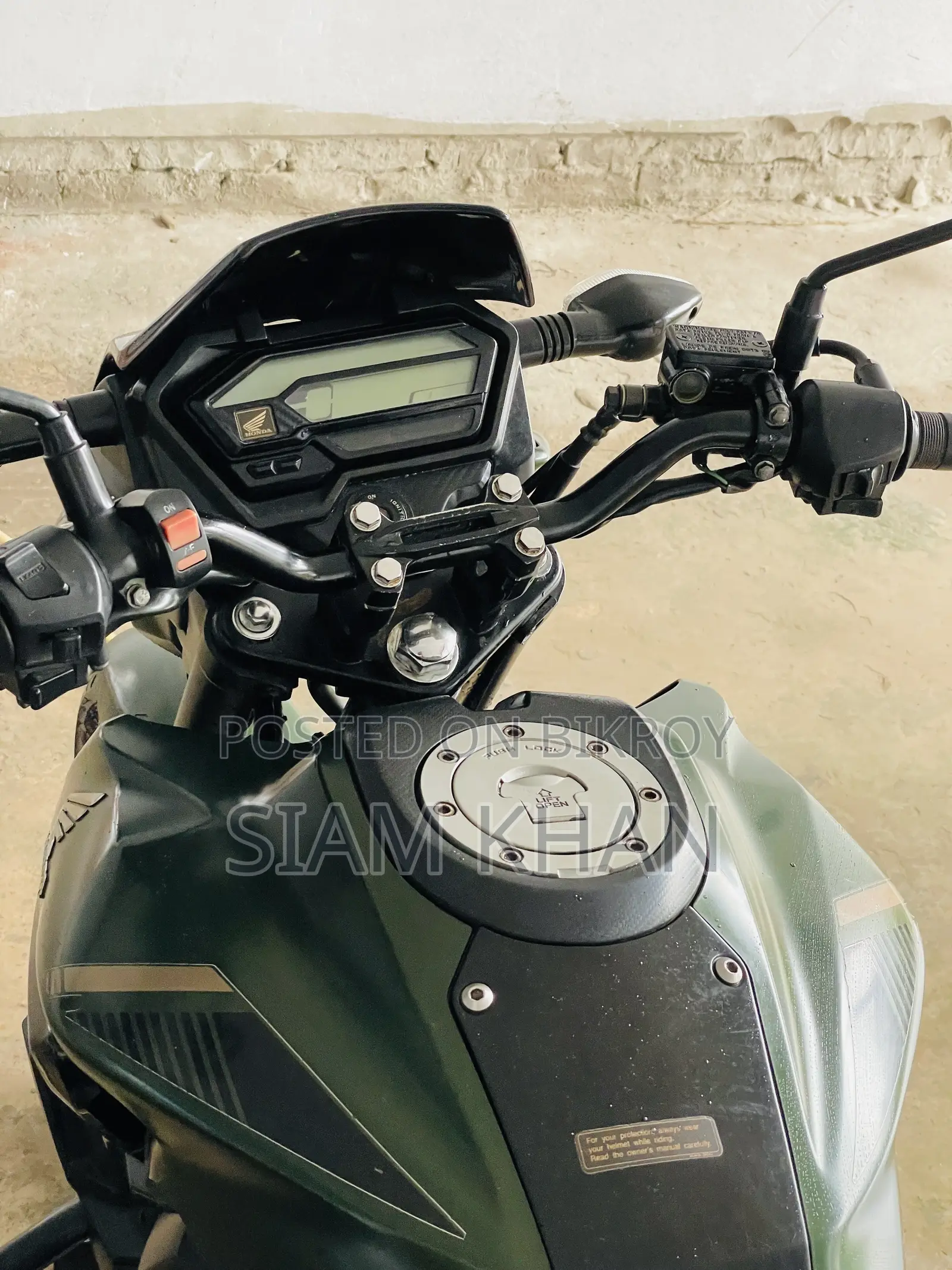 Honda X-Blade 160 2021 Beige