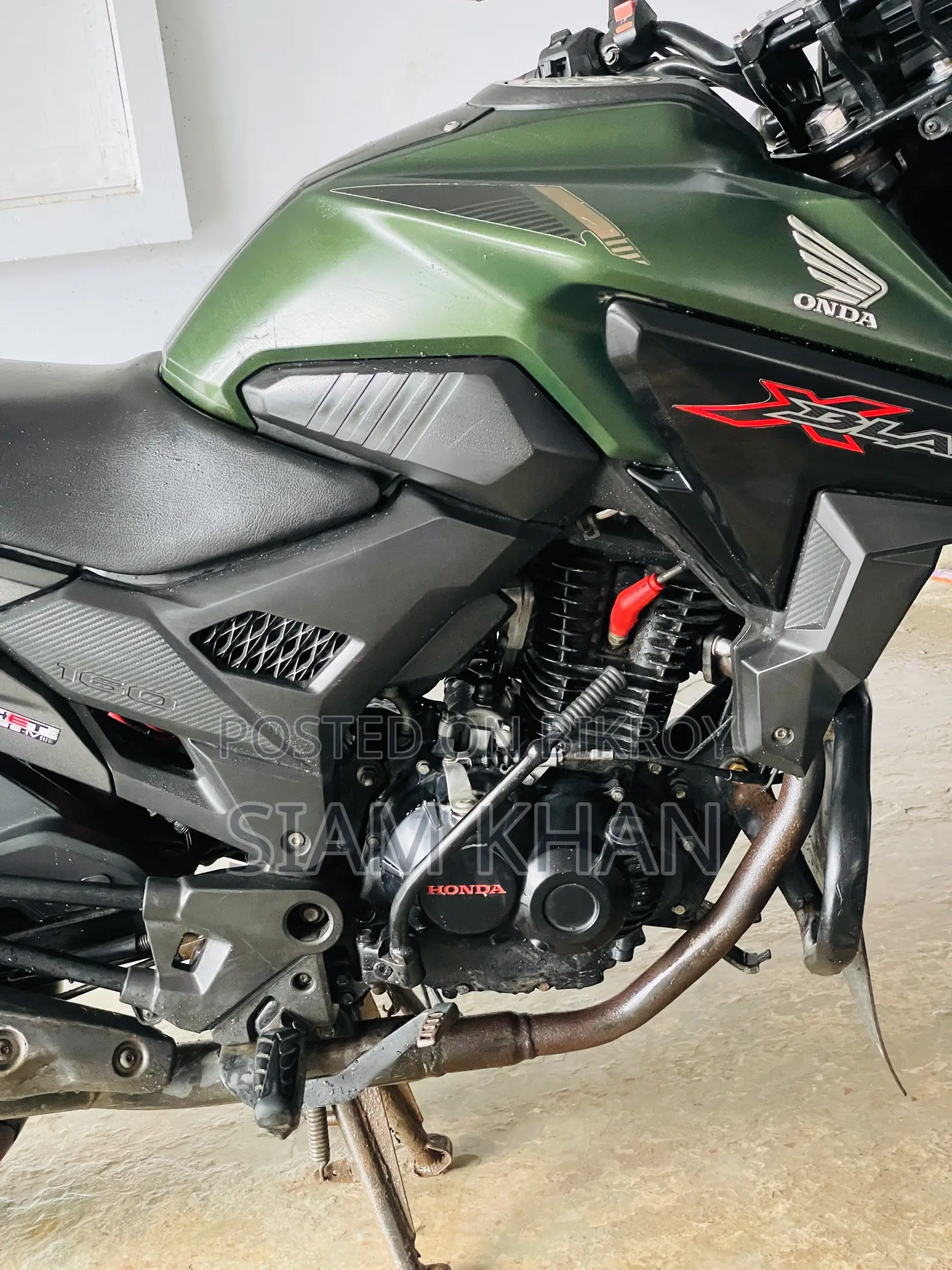 Honda X-Blade 160 2021 Beige