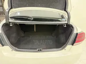 Toyota Premio 2018 Pearl