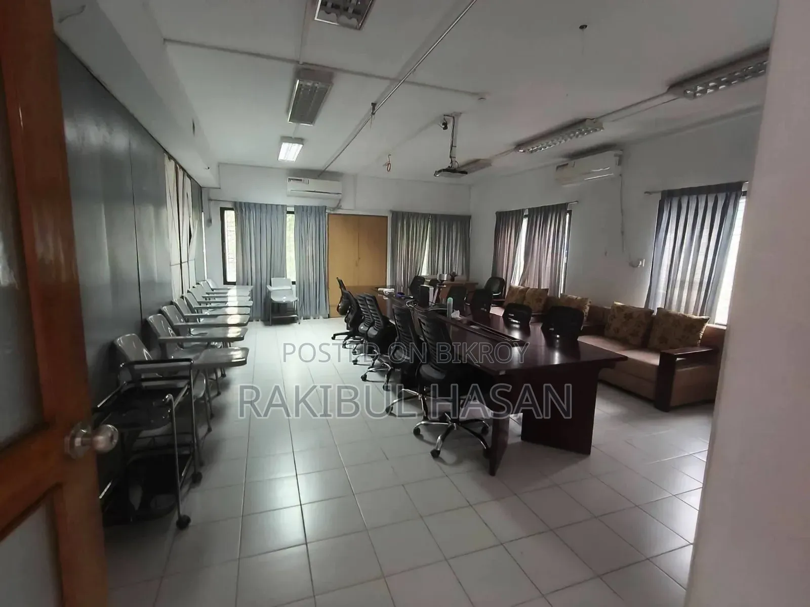 20bdrm House in Banani for rent