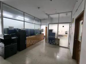 20bdrm House in Banani for rent