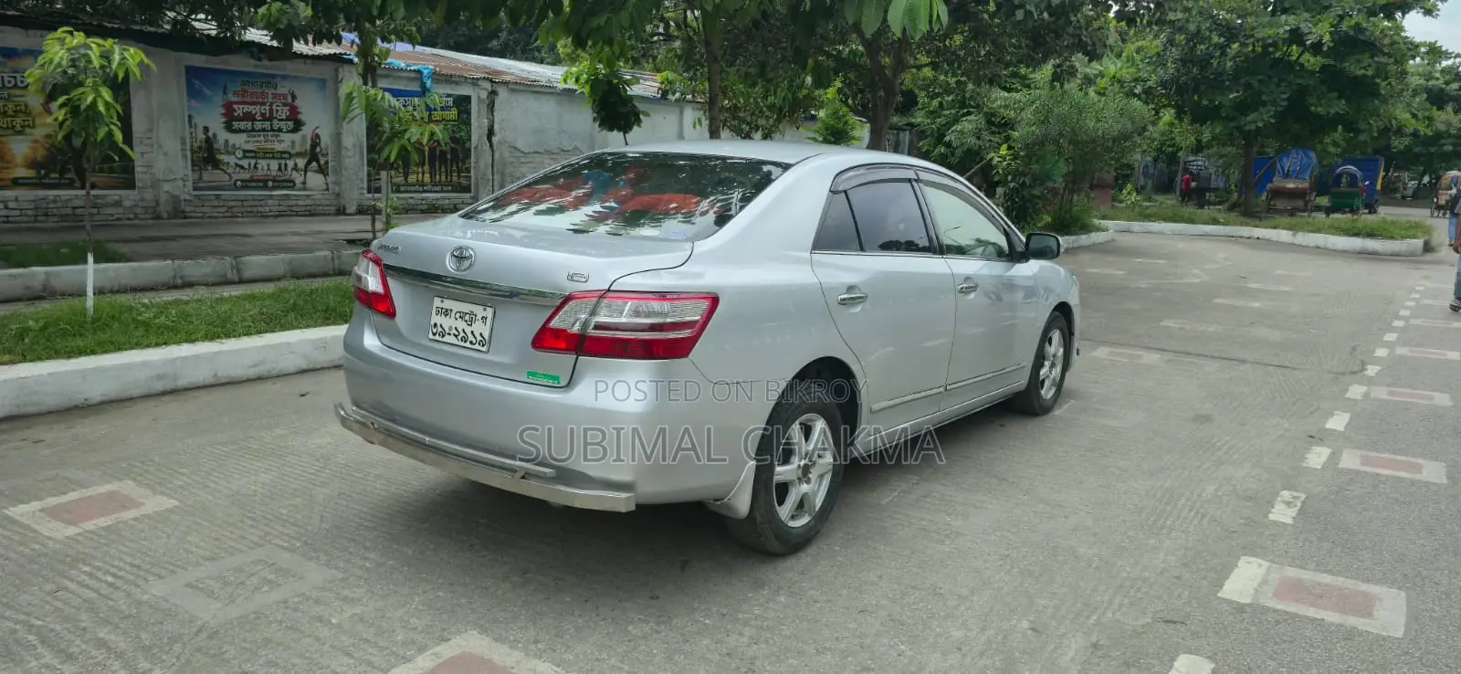 Toyota Premio 2012 Silver