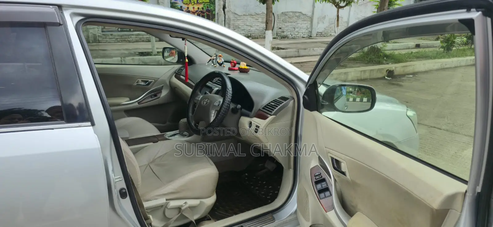 Toyota Premio 2012 Silver