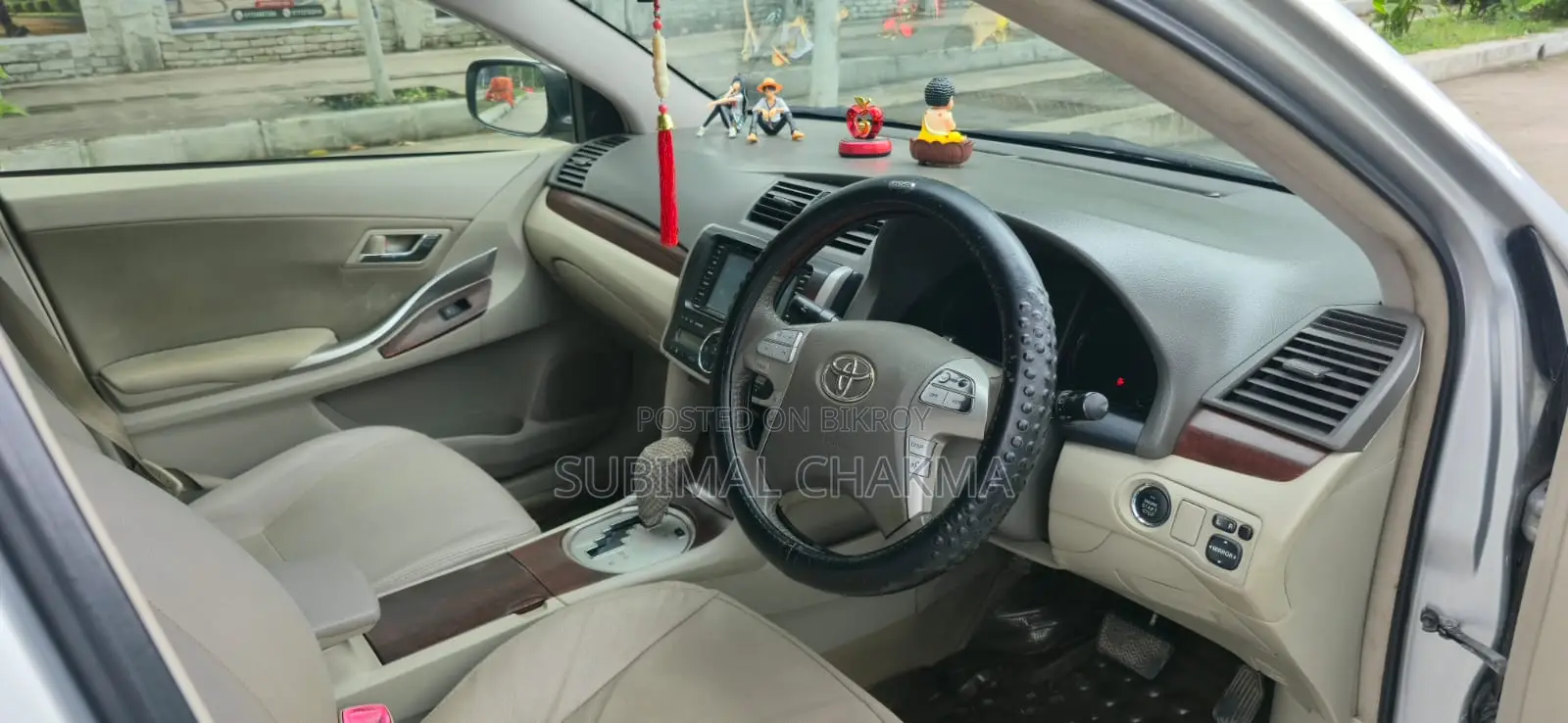 Toyota Premio 2012 Silver