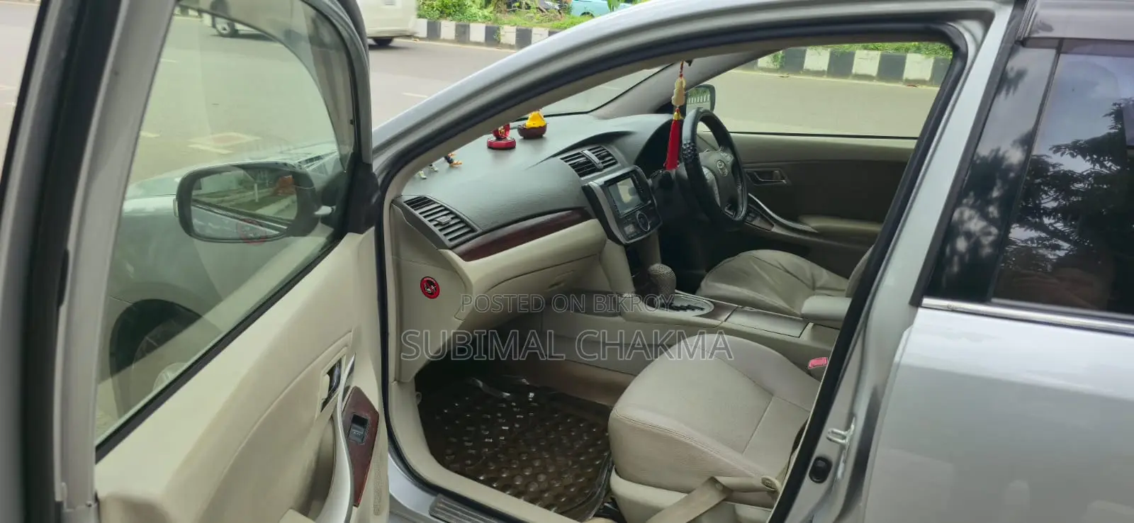 Toyota Premio 2012 Silver
