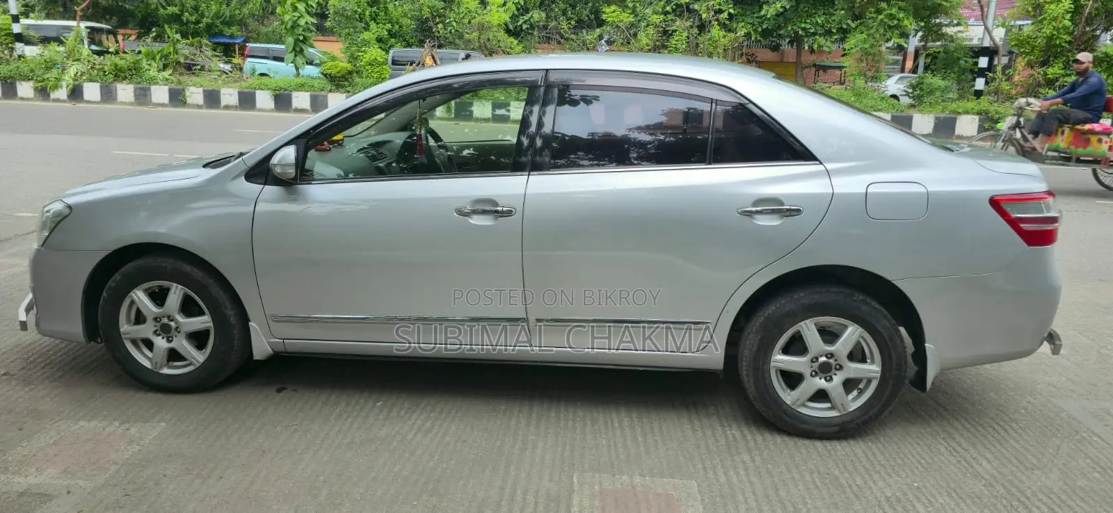 Toyota Premio 2012 Silver