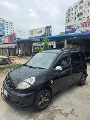 Toyota Fun Cargo 2001 Black