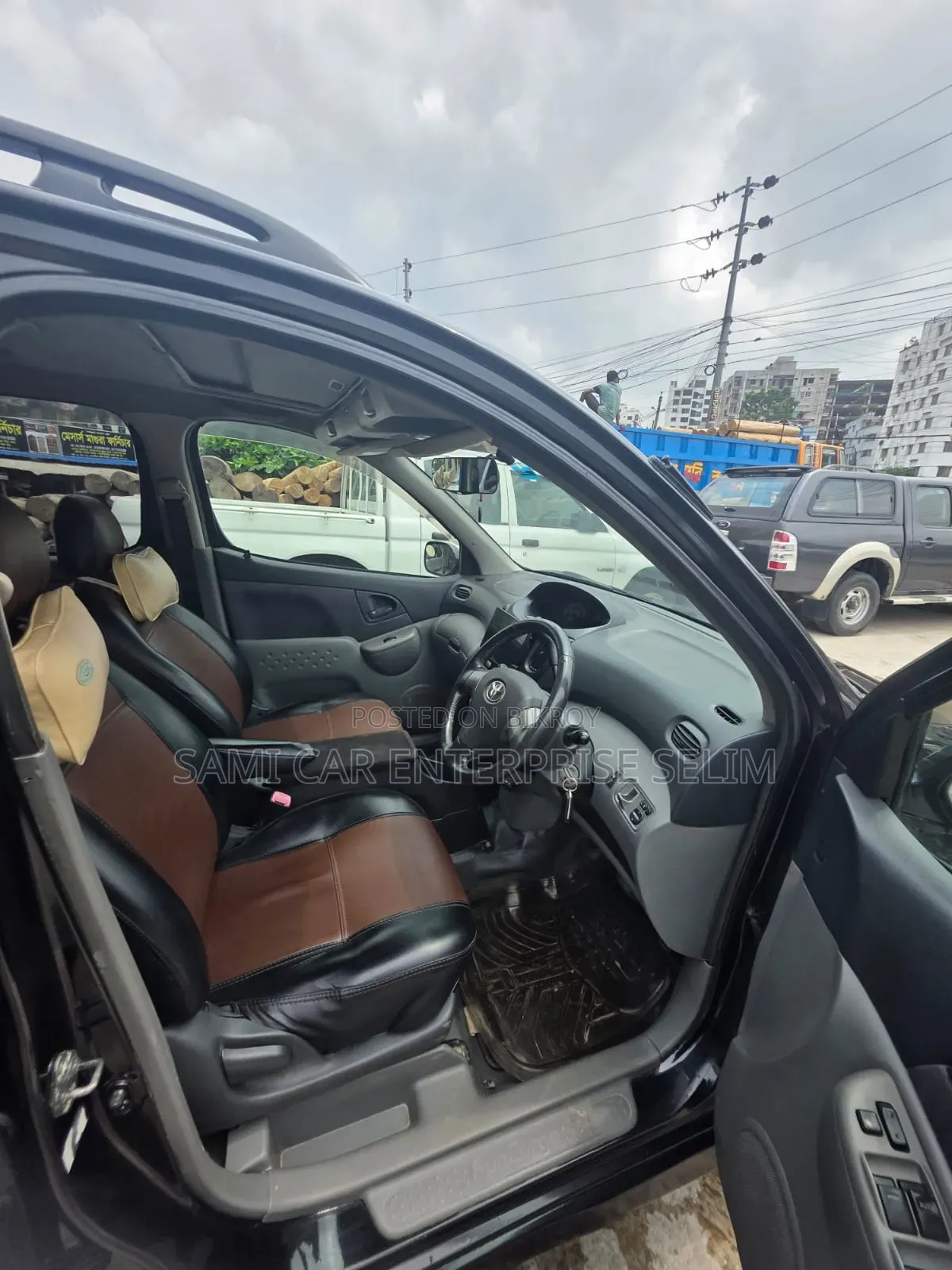 Toyota Fun Cargo 2001 Black