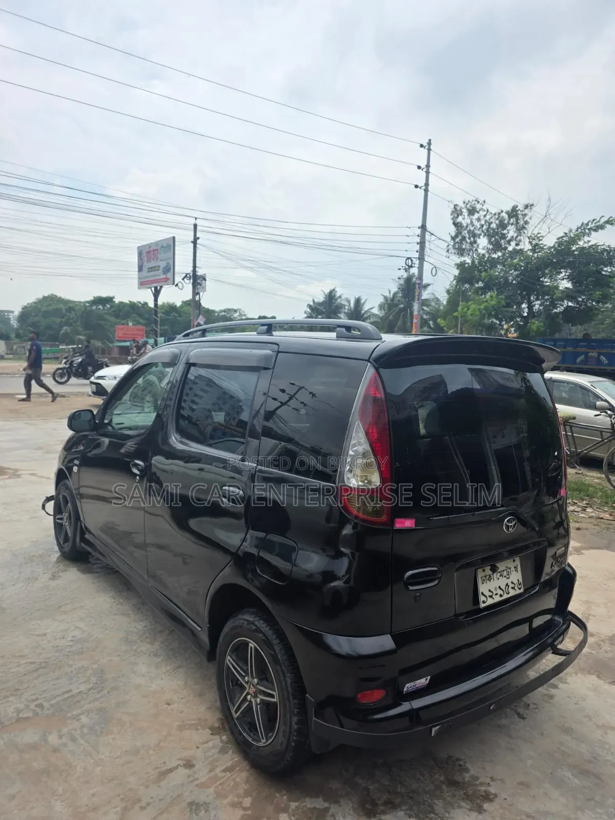 Toyota Fun Cargo 2001 Black
