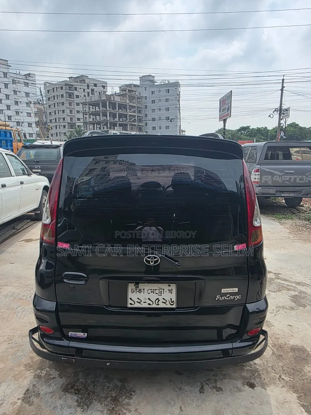 Toyota Fun Cargo 2001 Black