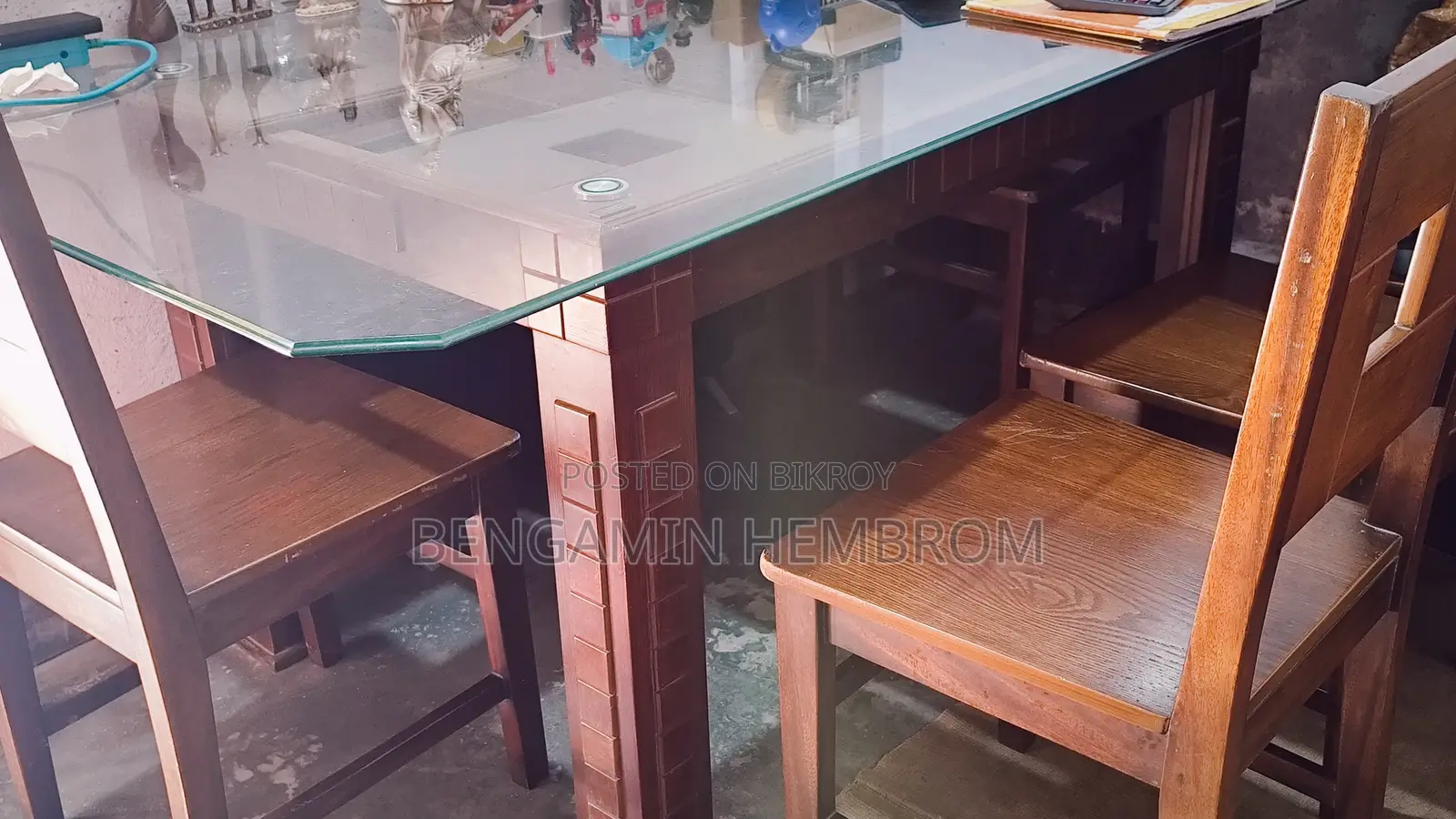 JMG Oxford Dining Table
