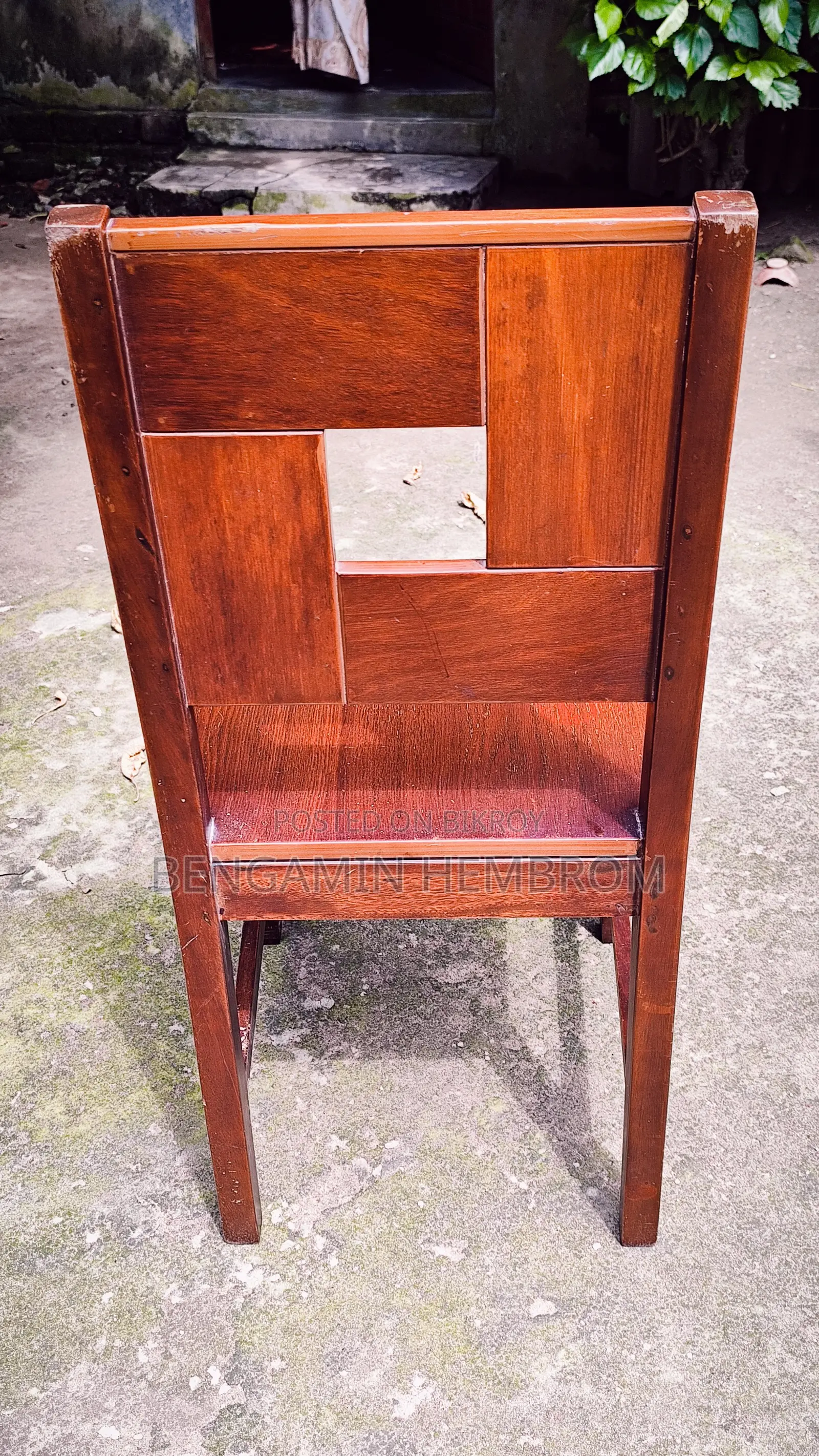 JMG Oxford Dining Table