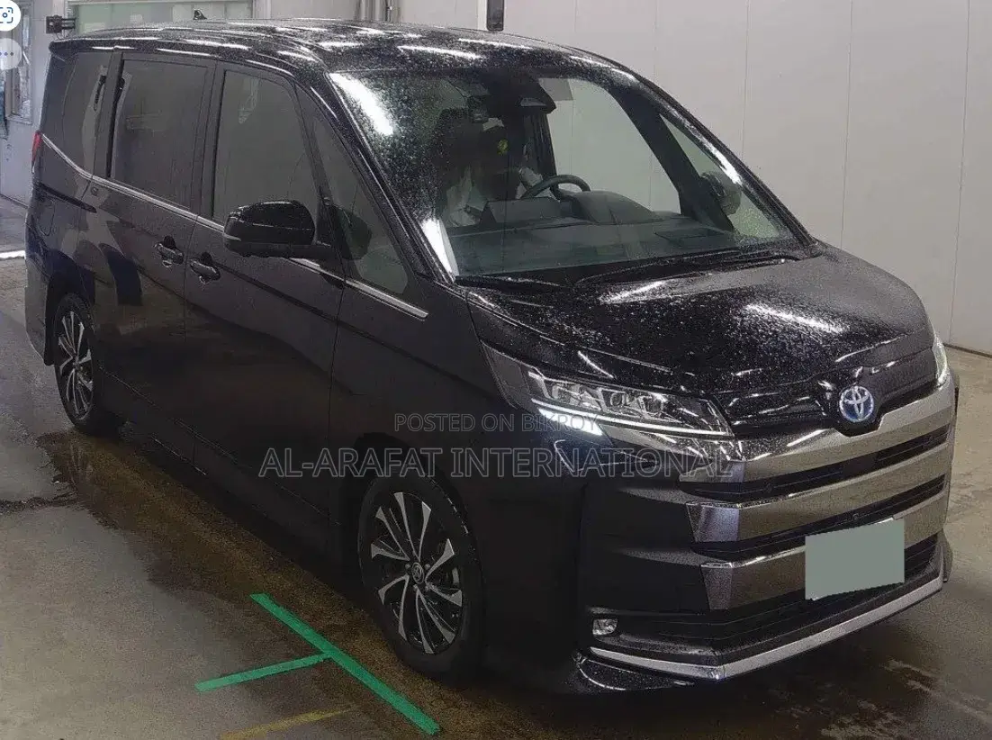 Toyota Noah 2022 Black
