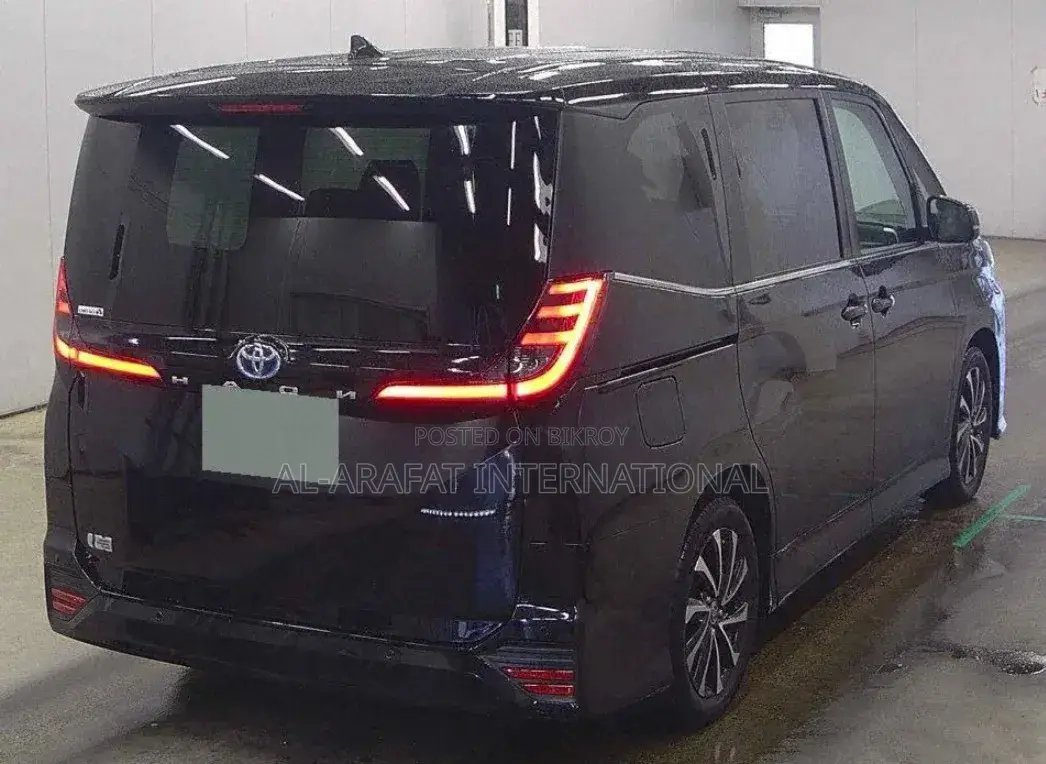 Toyota Noah 2022 Black
