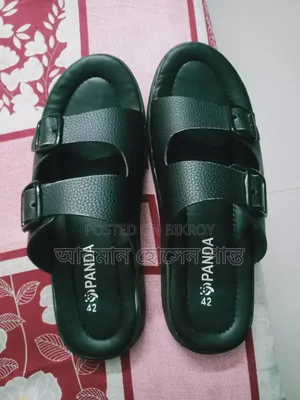 ব্র্যান্ড নিউ স্যান্ডেল
