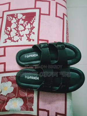 ব্র্যান্ড নিউ স্যান্ডেল