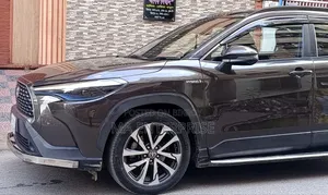 Toyota Corolla Cross 2021 Brown