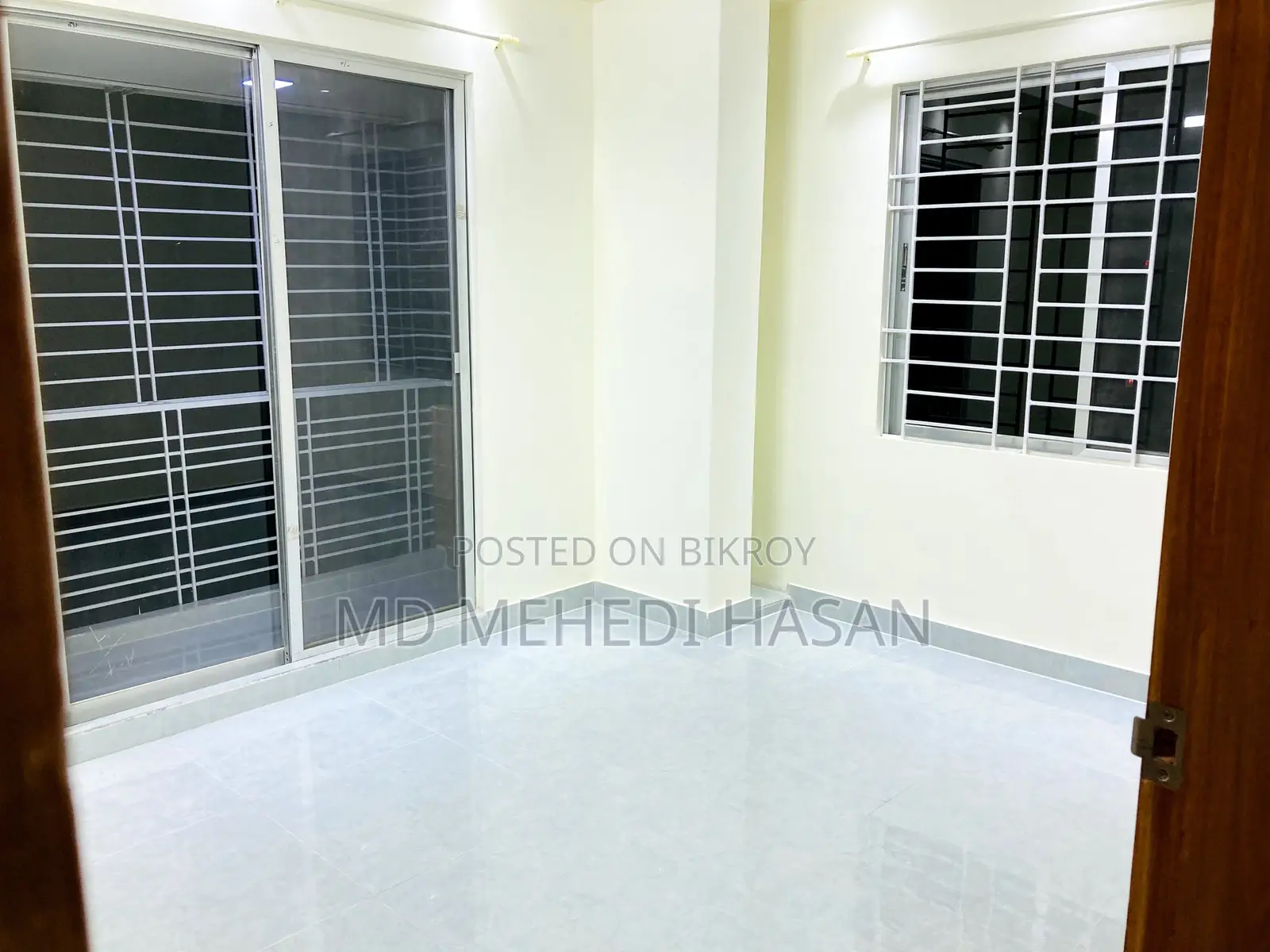 3bdrm Apartment in National Water Front, Shahjadpur for sale