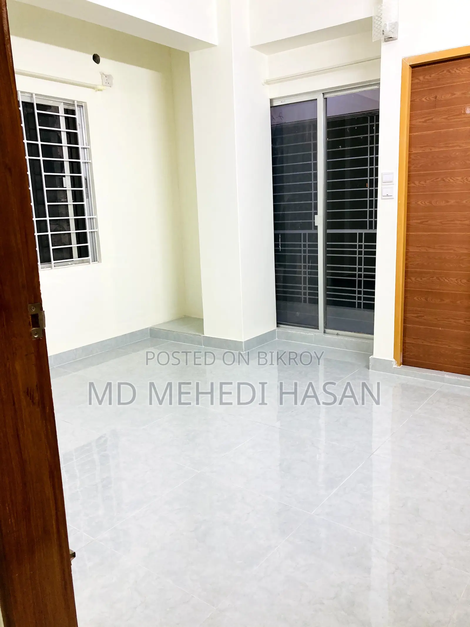 3bdrm Apartment in National Water Front, Shahjadpur for sale