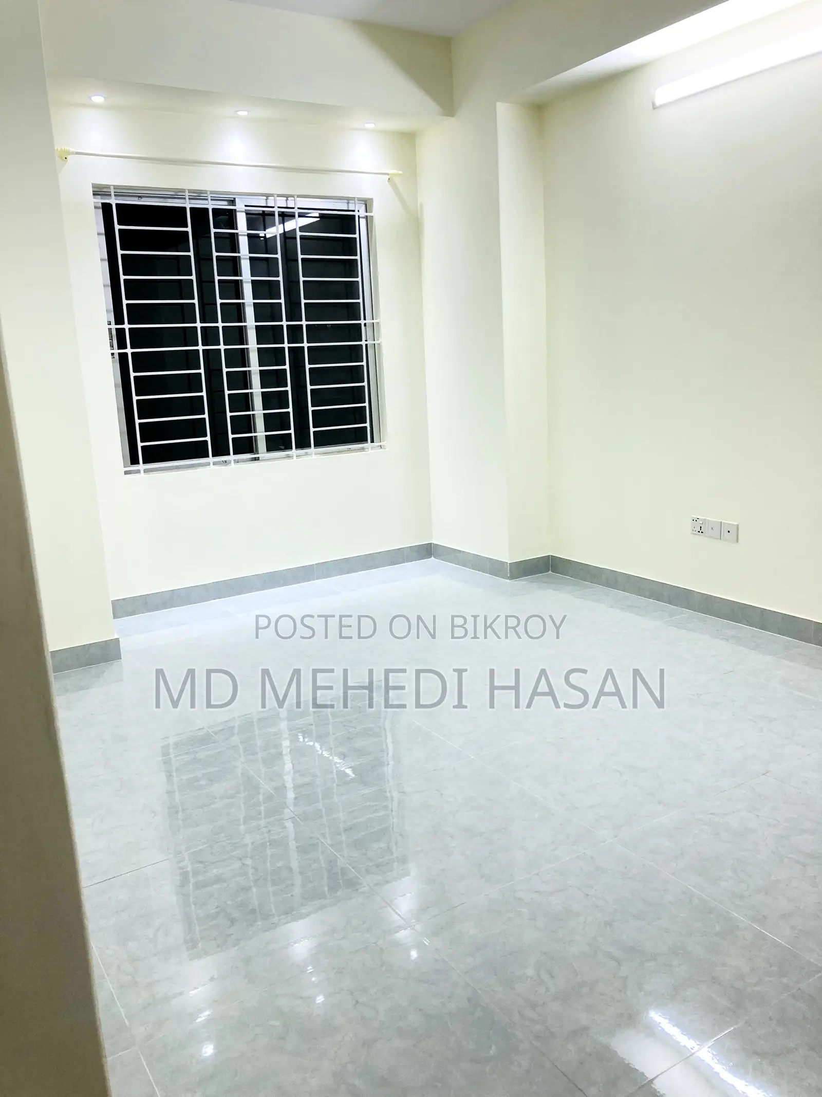 3bdrm Apartment in National Water Front, Shahjadpur for sale