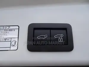 Toyota Corolla Cross 2025 Pearl