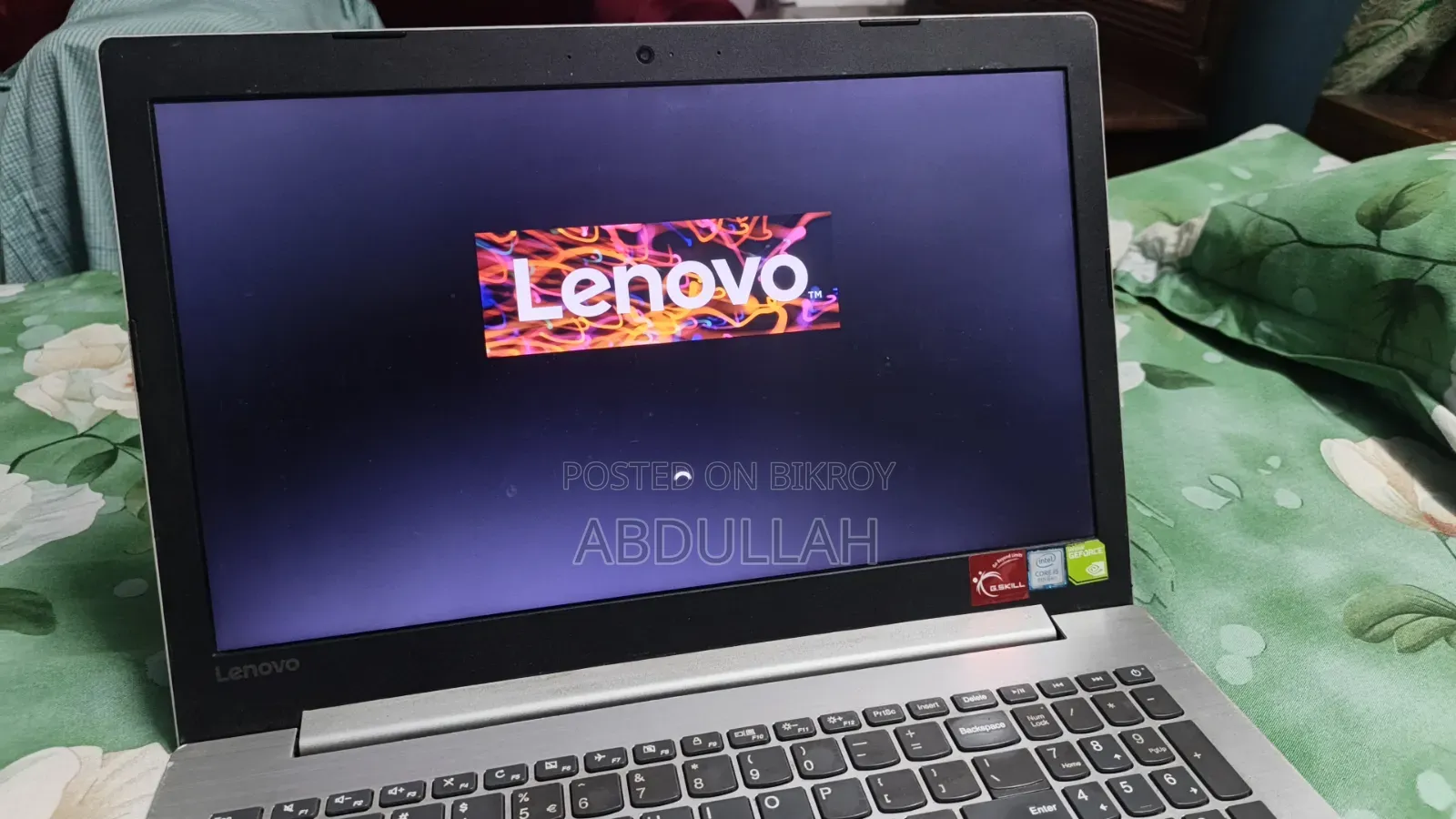 Laptop Lenovo IdeaPad 330 20GB Intel Core i5 HDD+SSD 500GB