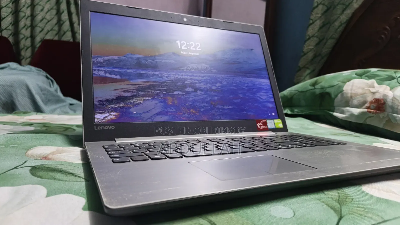 Laptop Lenovo IdeaPad 330 20GB Intel Core i5 HDD+SSD 500GB